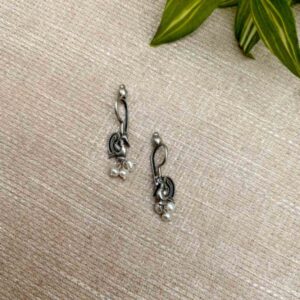 Bugadi Silver Mor Clip On Earring