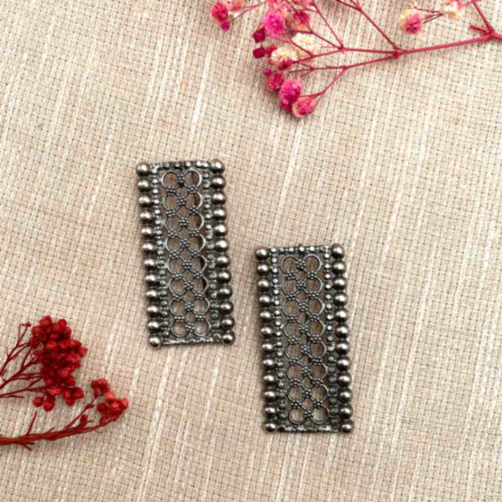 Jaali silver earring