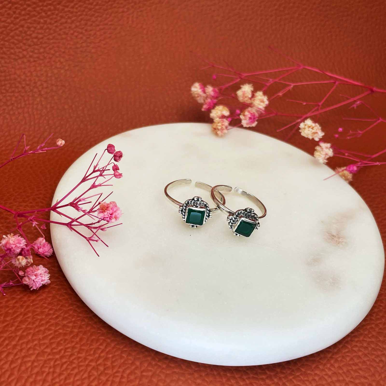 Silver Stone toe ring