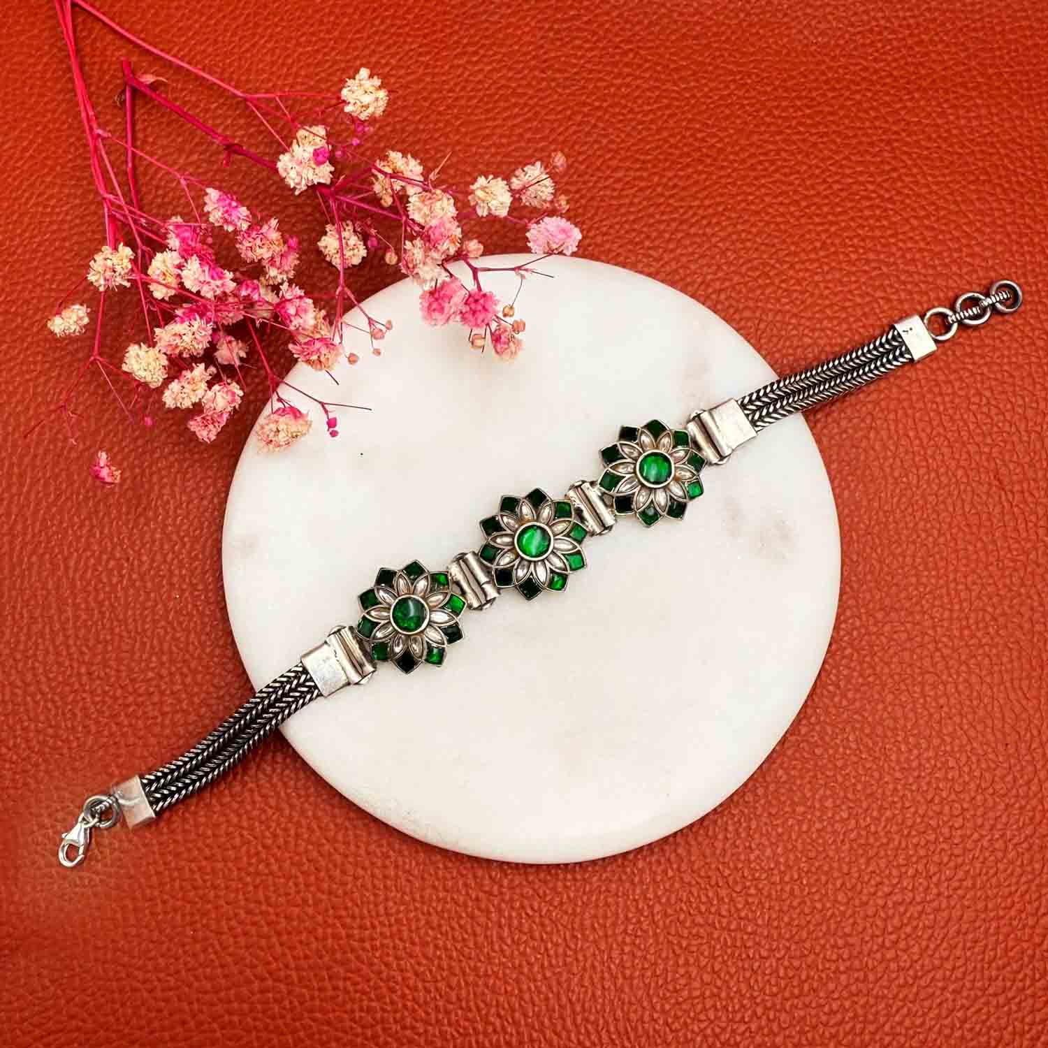 Anika Green Kundan Bracelet