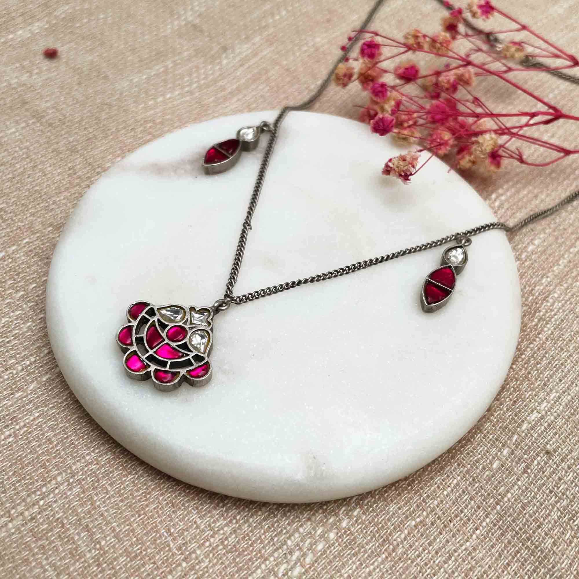 Charvi Silver necklace