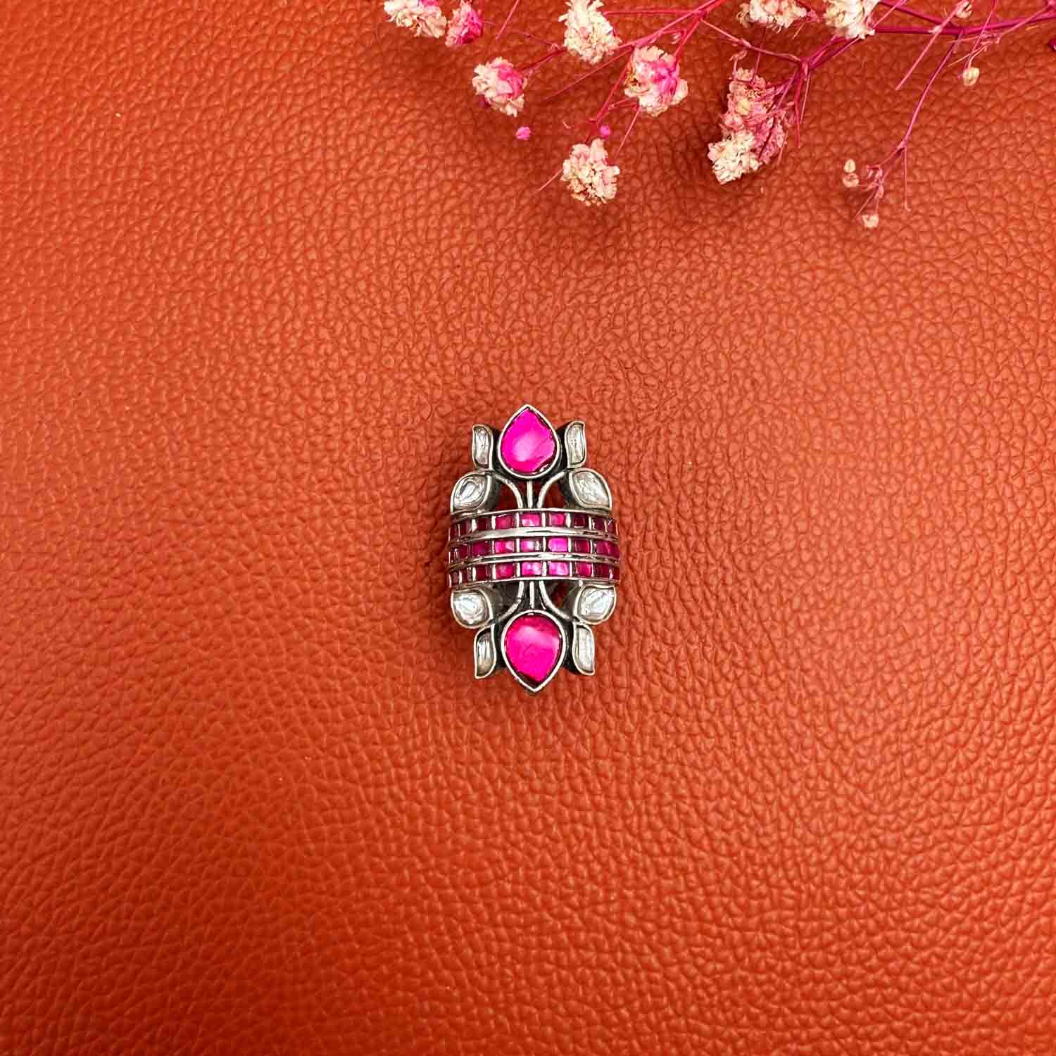 Kumud Kundan Silver ring