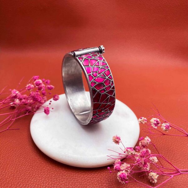 Aadvika Pink Kundan silver kada