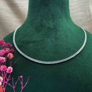 Flat crub chain in silver