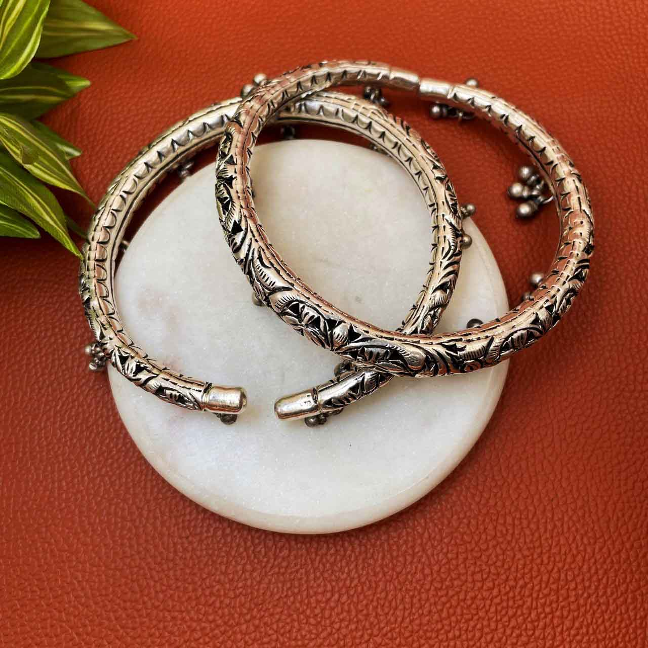 Silver chitai gungroo ankle kada Silver chitai gungroo ankle kada