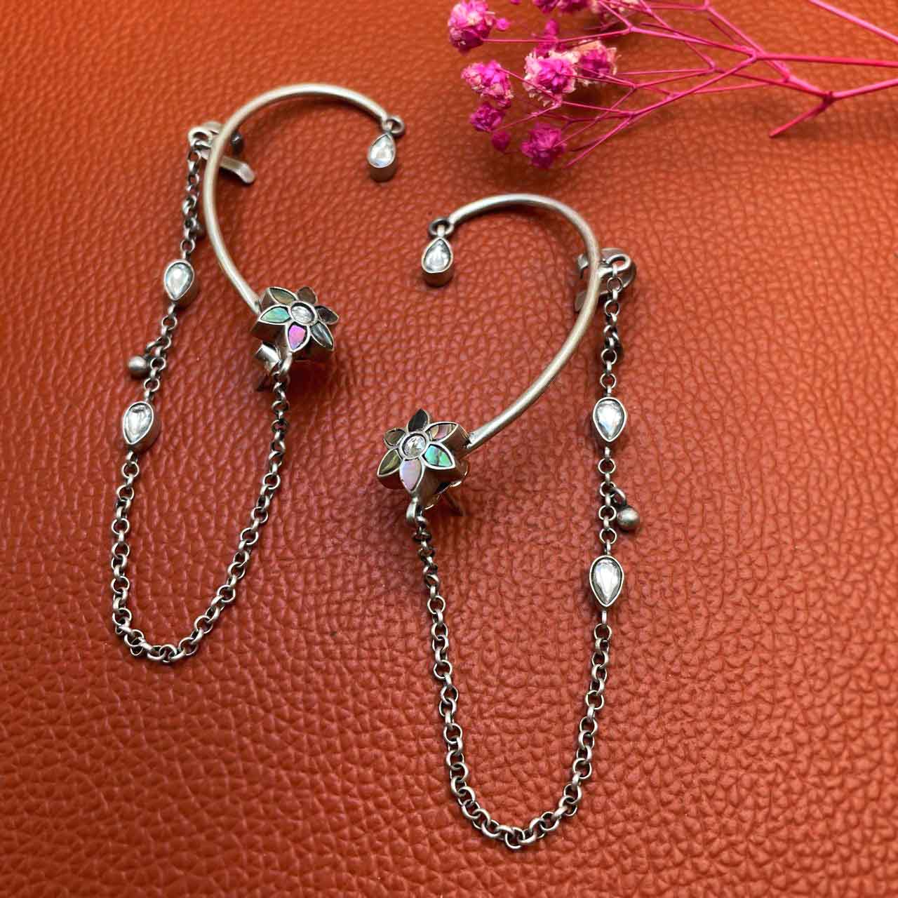 Floral MOP Kundan silver earcuff