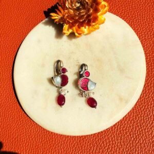 Birdie Silver Earclip - Pink MOP