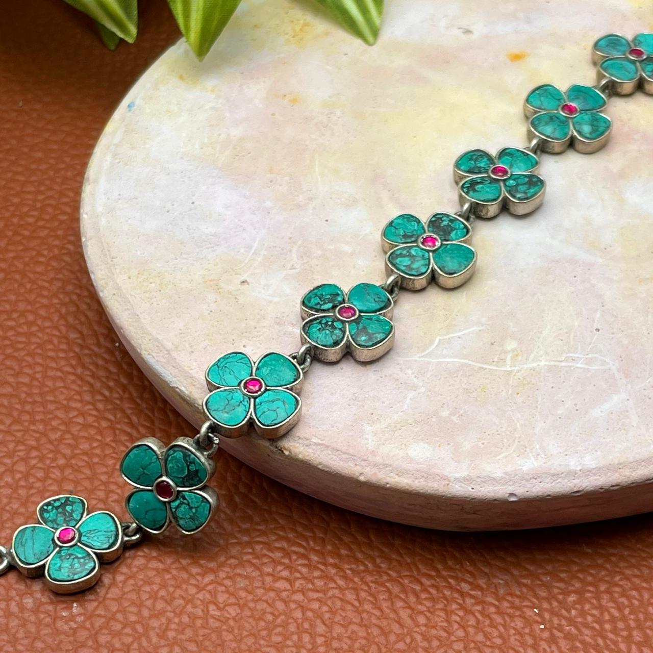 Mahika Silver Kundan Necklace – turquoise Mahika Silver Kundan Necklace – turquoise